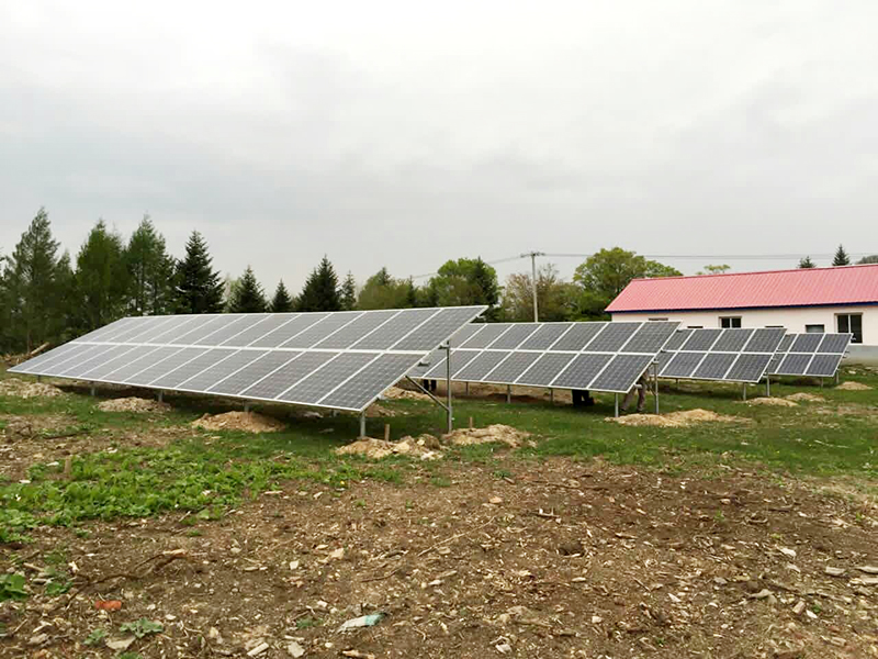 吉林省臨江市ソーラーエナジー貧困救助—鬧枝鎮(zhèn)中學(xué)50KW